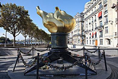 智械危机 《Justice Sucks》9月8日发售